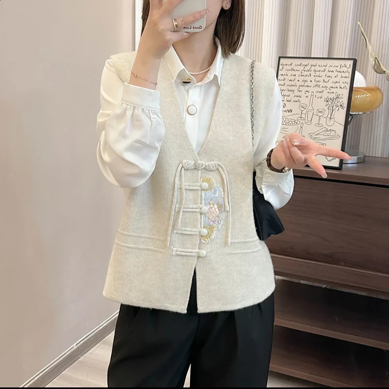 Wxw3914 Retro Open Knitted Vest Womens V-neck Chinese Style Single Chest Short Sleeve Sweater Vest Womens Sleeveless Coat 240827