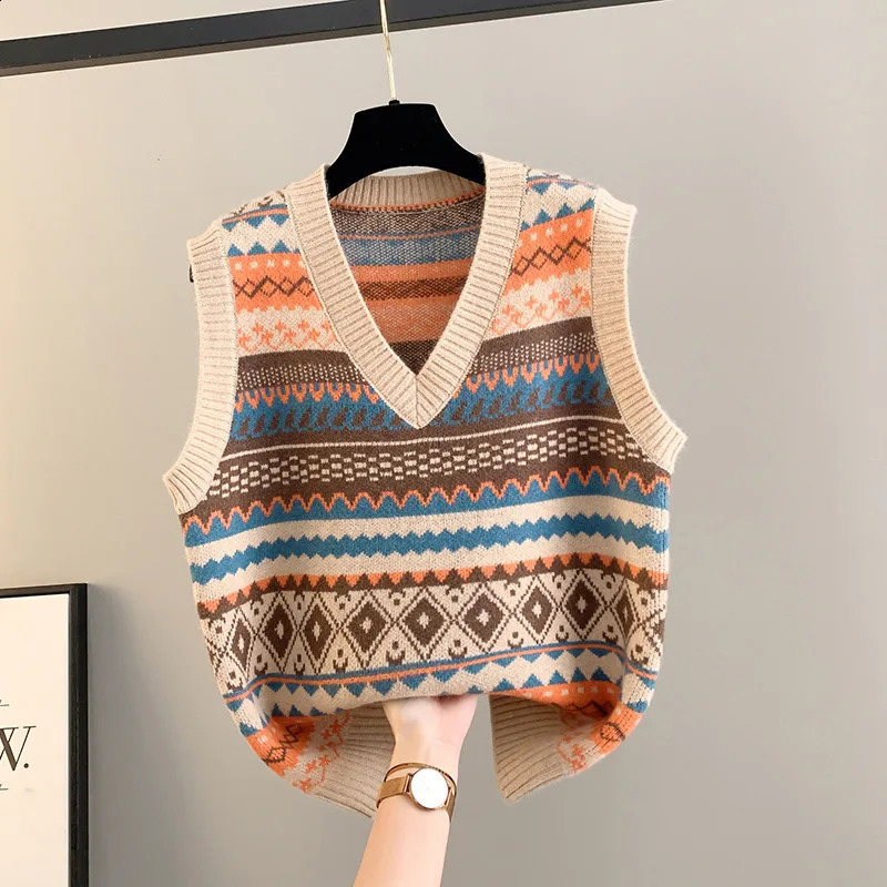 WXW3907 Gite tricoté pour les femmes Pull rétro ultra-mince en V