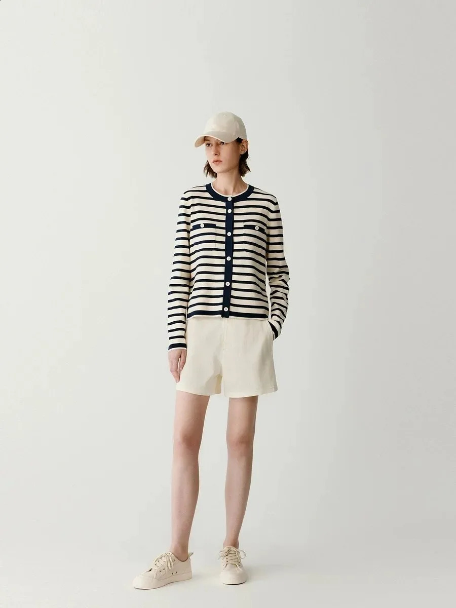 2024 AutumnWinter color contrast striped cashmere knit cardigan womens loose thin sweater with a crewneck coat 240827