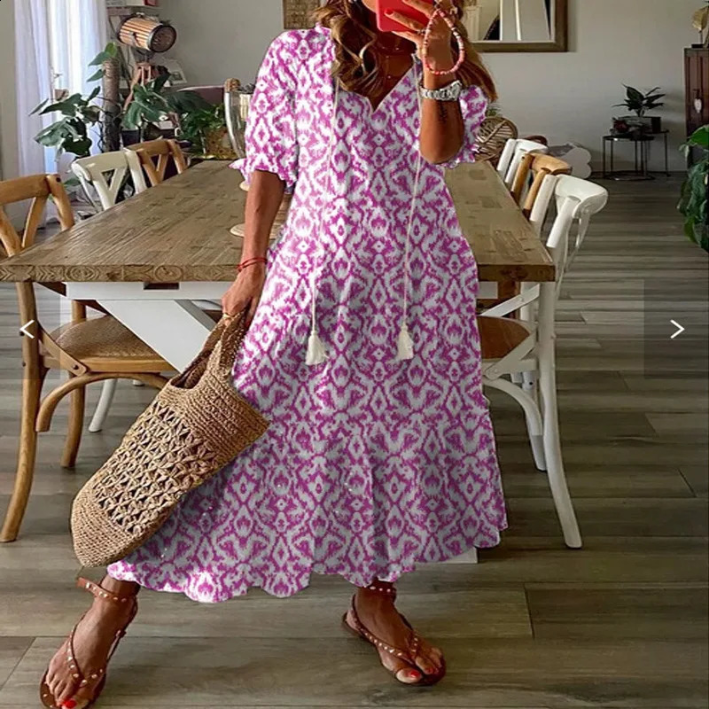 Womens casual loose dress elegant temperament printed V-neck retro plus size womens dress Bohemian style womens long skirt 240827