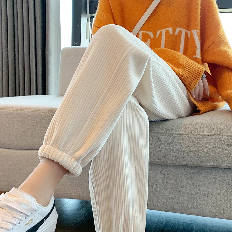 Femmes chaudes en peluche en peluche épaisse cachemire pantalon en velours côtelé femelle femelle pantalon de style coréen décontracté joggeurs d