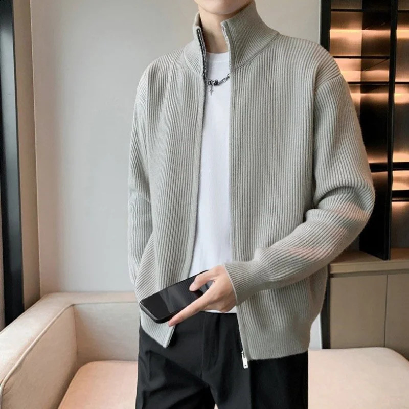 Spring and Autumn Fashion Stand Neck Pit Stripe Long Sleeve Sports Loose Casual Trend Versatile Mens Solid Coat 240829