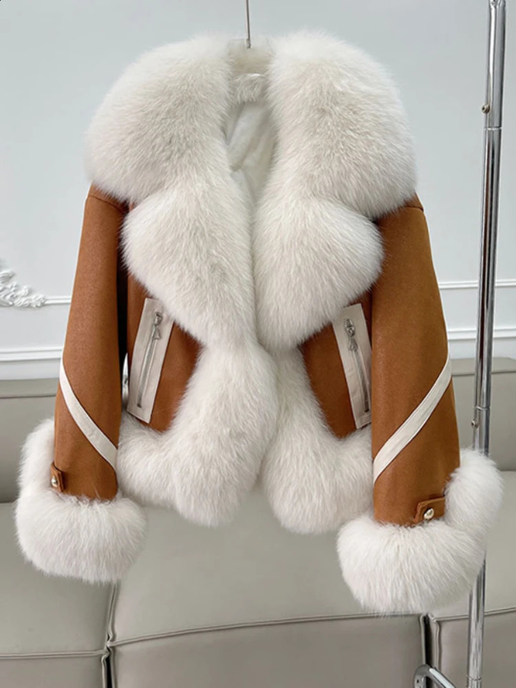 2024 Womens Winter Goose Down Jacket Natural Fur Collar Short Puffer Coats Thick Outerwear Overcoat 240828