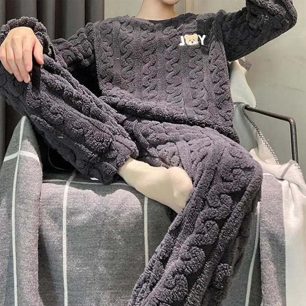 2Pcs/Set Men Winter Coral Pajama Set Round Neck Long Sleeve Thick Twisted Texture Loose Elastic Waist Warm Homewear Top Pant Set 240828