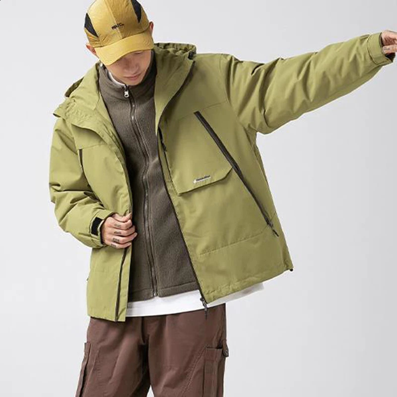 Three in One Outdoor Jacket Men Spring Autumn Couple Outdoor Three Proof Detachable Inner Liner Winter Hooded Fleece Jacket 240828