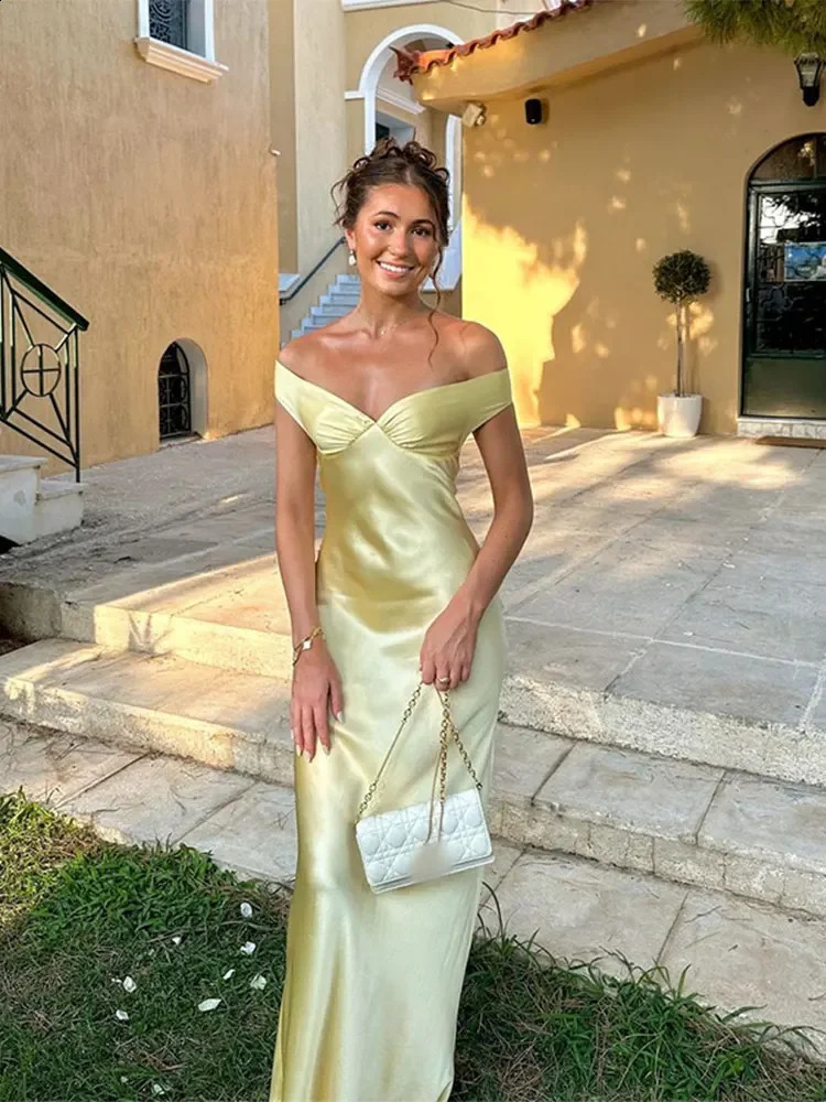 Fashion Satin Off Shoulder Evening Dress Women Sexy One-line Neck Backless Slim Long Dresses Female Party Wedding Robes 240828