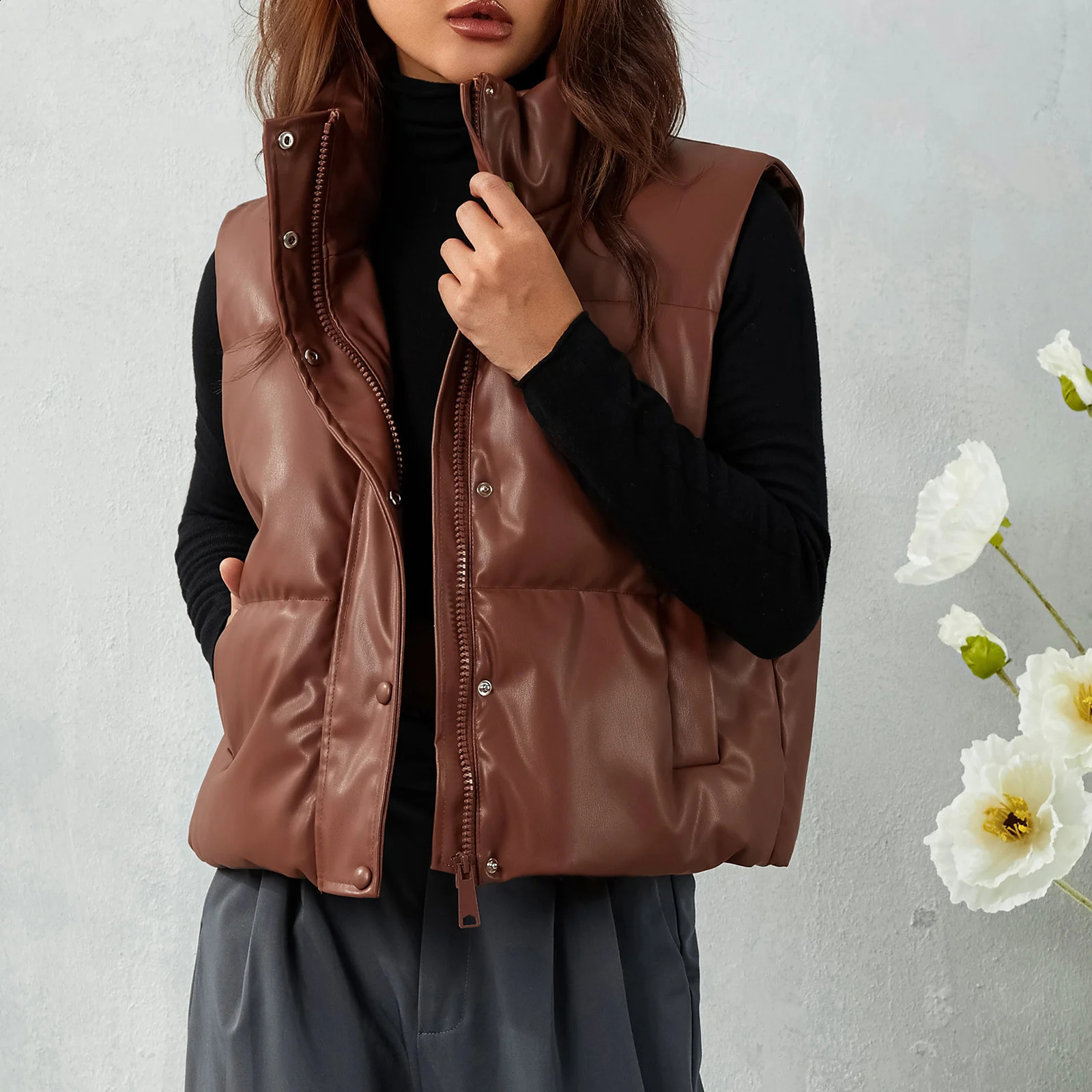 Winter womens fluffy vest casual sleeveless vest top womens solid turtle neck zipper PU open top jacket pocket jacket 240830