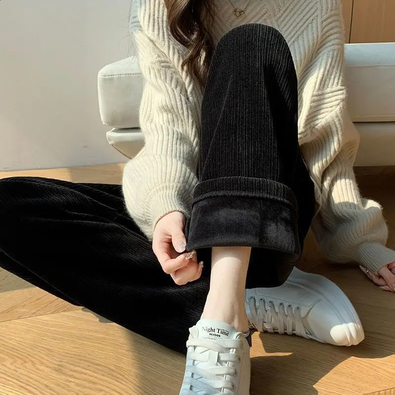 Femmes élégants pantalons thickeing lacet en lacet de taille élastique streetwear printemps hiver décontracté pantalon en velours côtelé m79 2408
