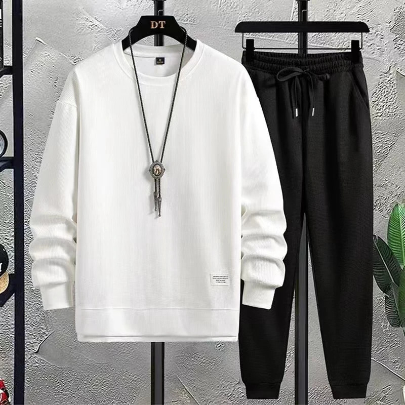 High quality mens round neck long sleeved casual sportswear with loose fit T-shirt and short waffle style for the summer of 2024 240830