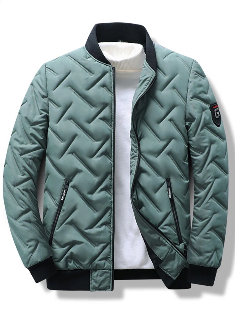 Fall And Winter Mens Outdoor Casual Versatile Fashion Collar Light Short Down Jacket Trendy Padded Thickened Jacket 240830