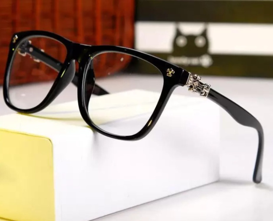 Cadres optiques carrés de créateurs Lunettes de soleil transparentes pour les femmes de style ornemental de style ornemental de haute qualité