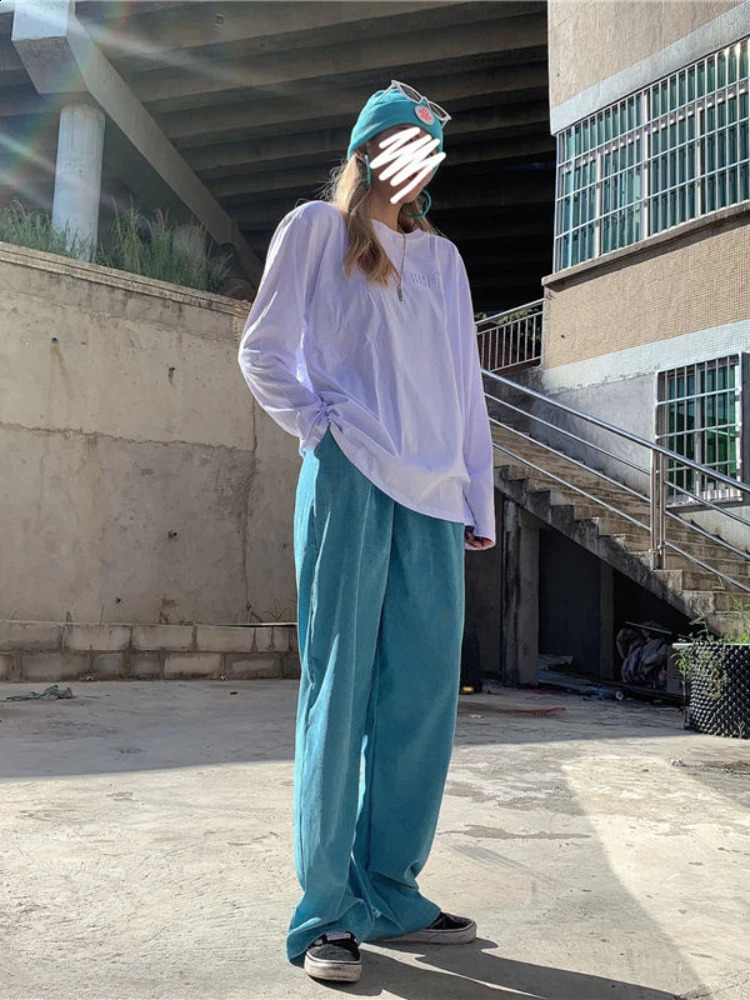 Pantalon bleu en velours côtelé des femmes de style coréen surdimension