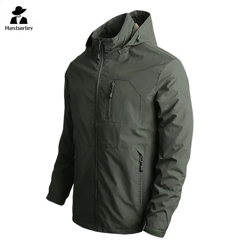 Ultra thin jacket mens waterproof and windproof special forces hooded climbing jacket camouflage spring and autumn shark skin cargo jacket 240829