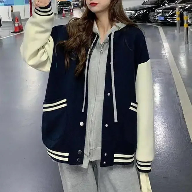 Veste de baseball en vrac de style américain vintage pour femmes étudiants mode automne / hiver épaissie de coréenne version 240830