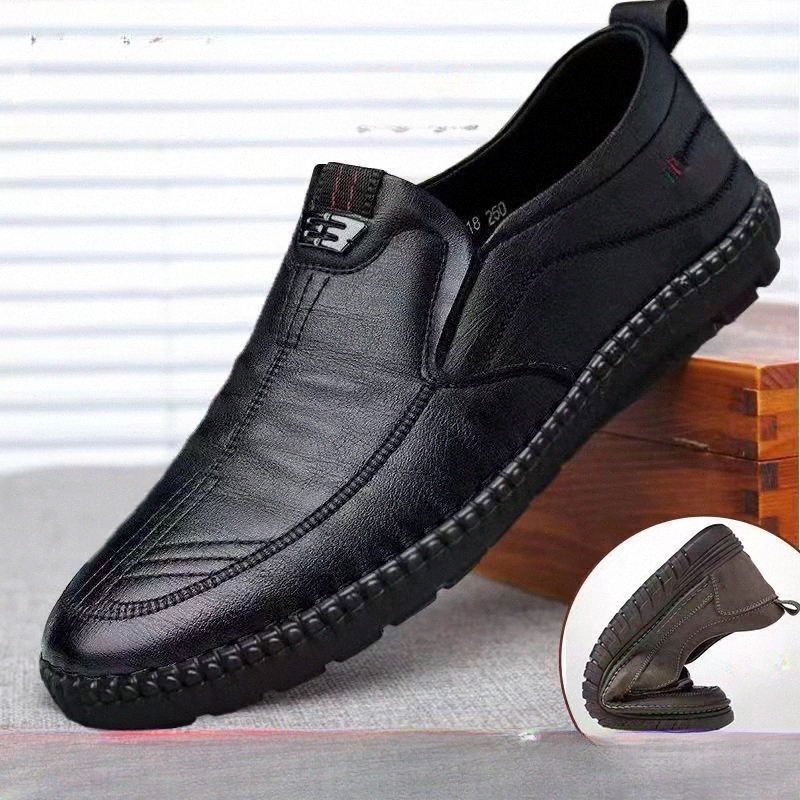 Mandons en cuir pour hommes sans glissement de marche à plat respirant en plein air Slip on Casual Chores for Male Work Office Driving Sneakershy