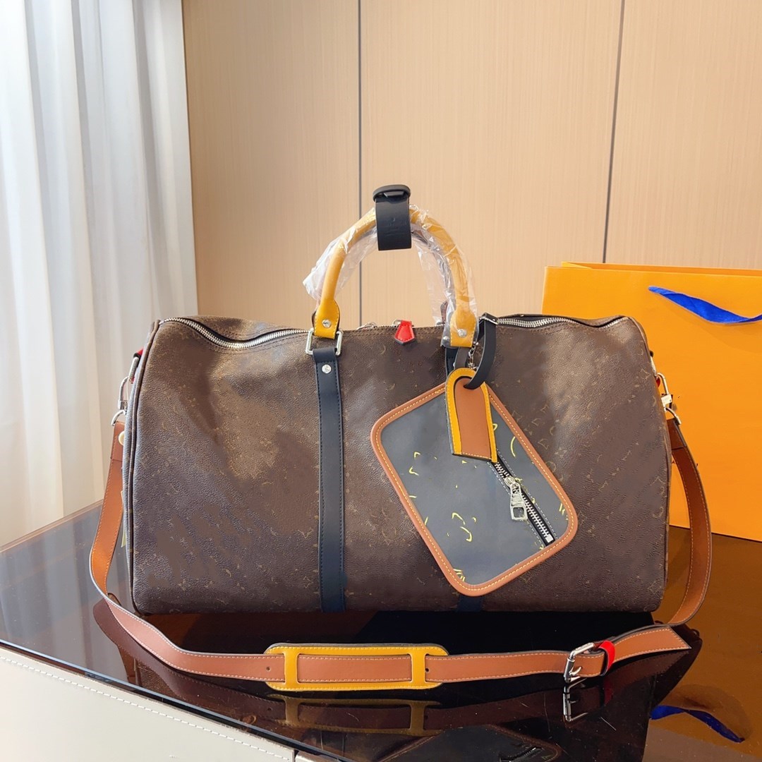 Designer keep men's travel bag outdoor luggage bag crossbodys handbag messenger women's classic letter handbag wallet leather shoulder-image-762804884