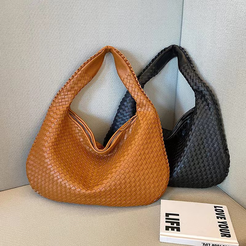 tote bag designer bag fashionable commuting handbag high end woven bag for women versatile single shoulder underarm bag niche hot selling crescen-image-948543515
