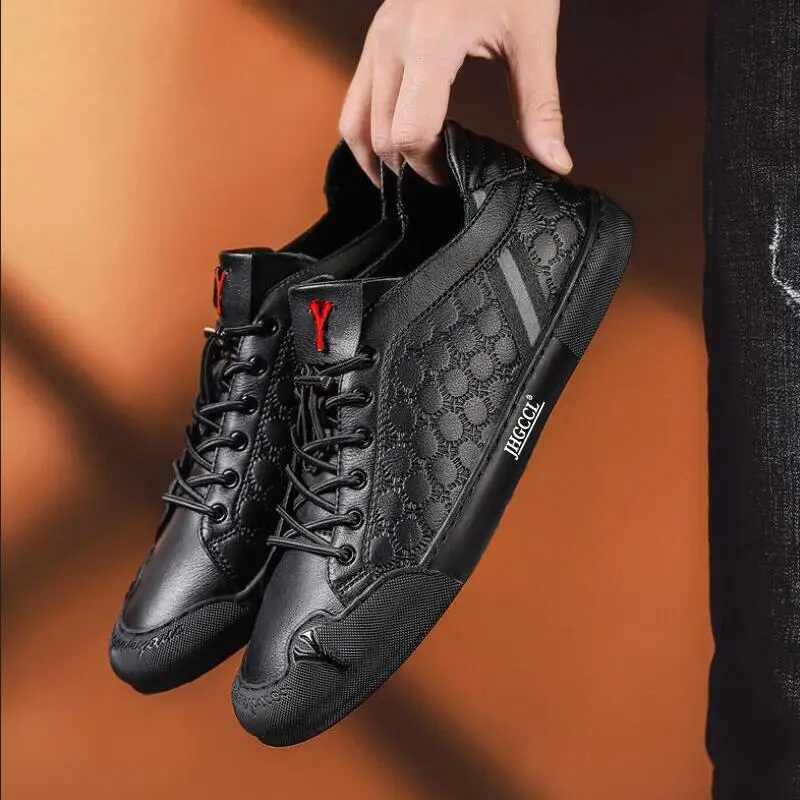 New Men's Leather Shoes Korean Trend Comfortable Loafer Men Shoes British Fashion Men Sneakers zapatillas de hombre