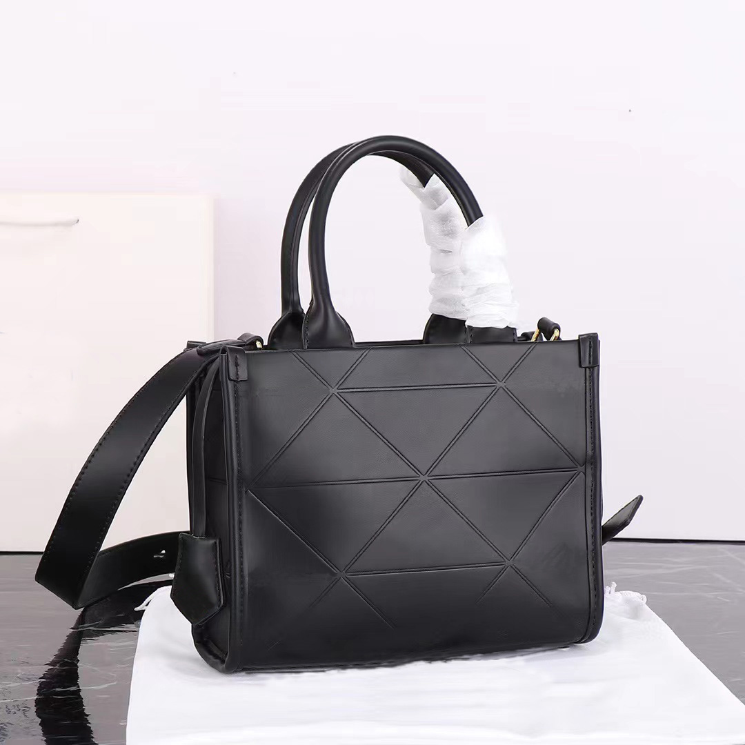 2002217 Classic High Quality Designer Handbag Young Fashion Handbag Dames Sac à bandoulière