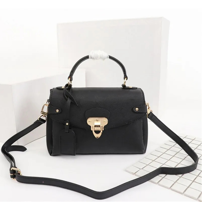 2024 shoulder bag women's genuine leather fashion chest waist belt crossbody bag wholesale