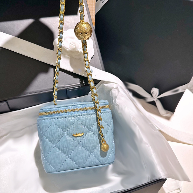 23s Gold Ball Chain Mini Makeup Bag 11cm Stylish Womens Shoulder Bags Leather Diamond Gold Hardware Metal Buckle Luxury Handbag Matelasse Chain Crossbody Purse 