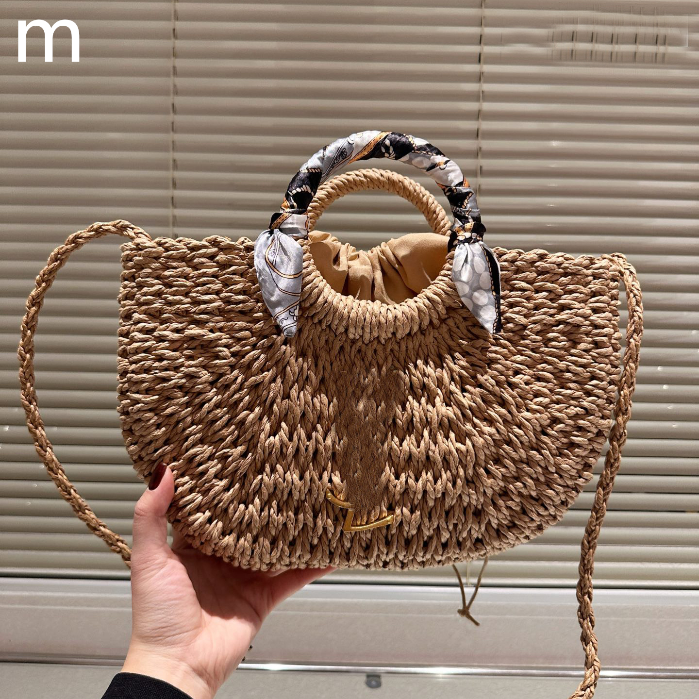 Designer's new women's straw woven cabbage basket beach bag vacation bag fashionable handbag shoulder bag-image-952984405