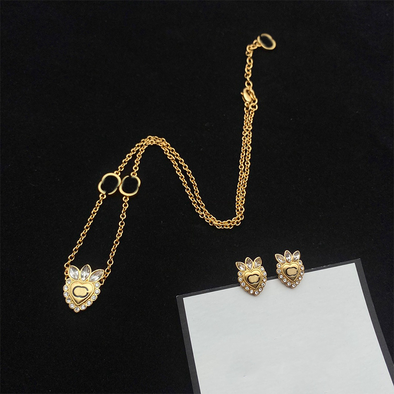 Designer Jewelry Roman Alphabet Fashion Necklace Woman Earrings Set Valentine's Day-image-953983748