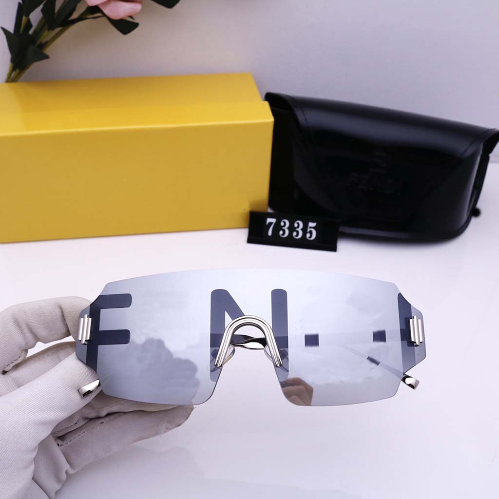 Designer Sunglasses Goggle Outdoor Beach Sun Glasses Wide-rimless fashion glasses Ladies Sun Glasses Rimless Gradient oversize Adumbral for beach-image-955187681