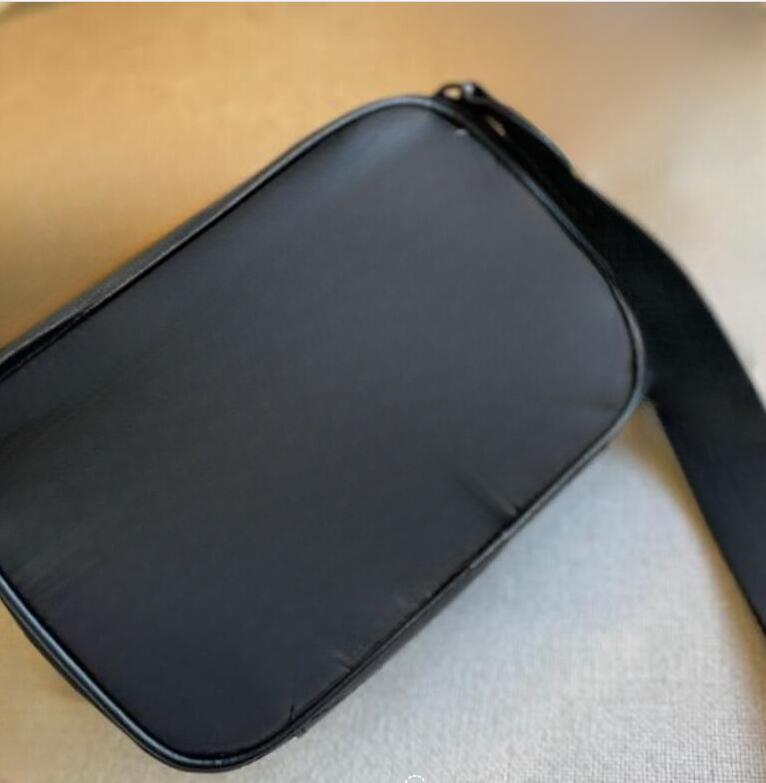 2023A designer black messenger high quality men's nylon camera bag fashion men's and women's shoulder