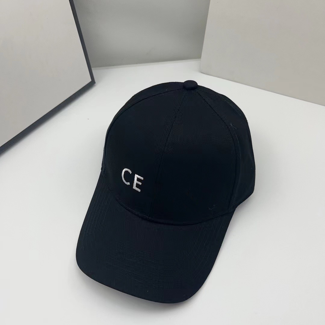 Designer men baseball women embroidered cap Casual fashion sun Outdoor tourism beach couple hat