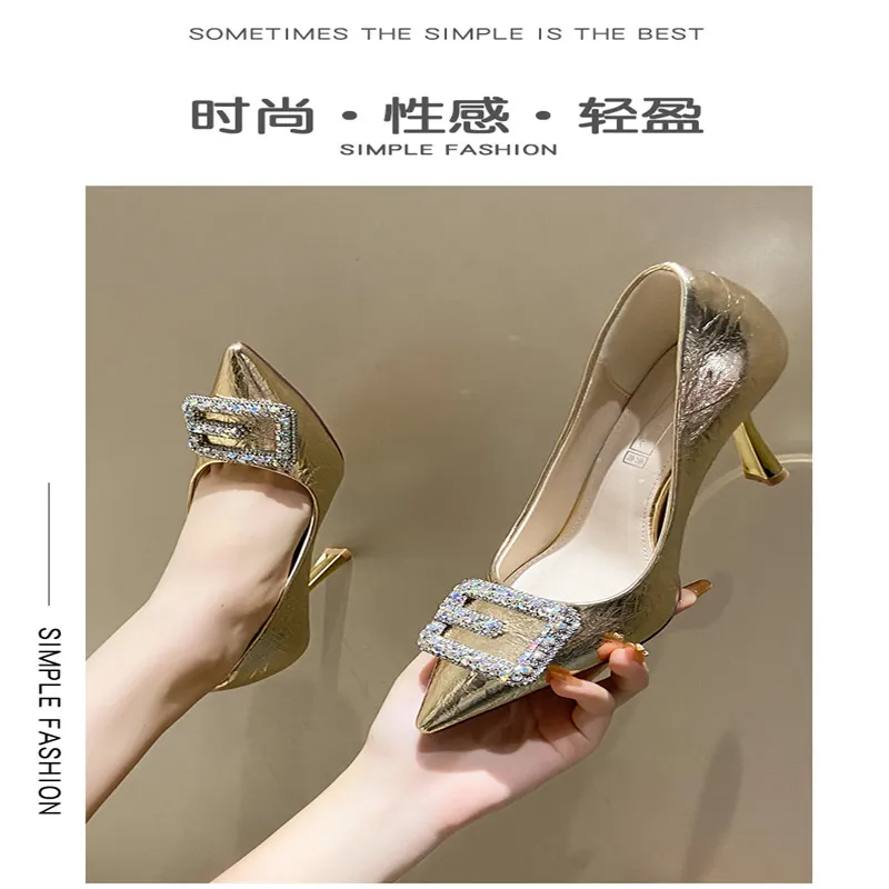 Lady Cross Dresser Sexy Pumps Royal golden Patent Leather Simple Slip-On Null Shoes Pointy Toe Super High heel 6 cm 9cm 39 Chaussure