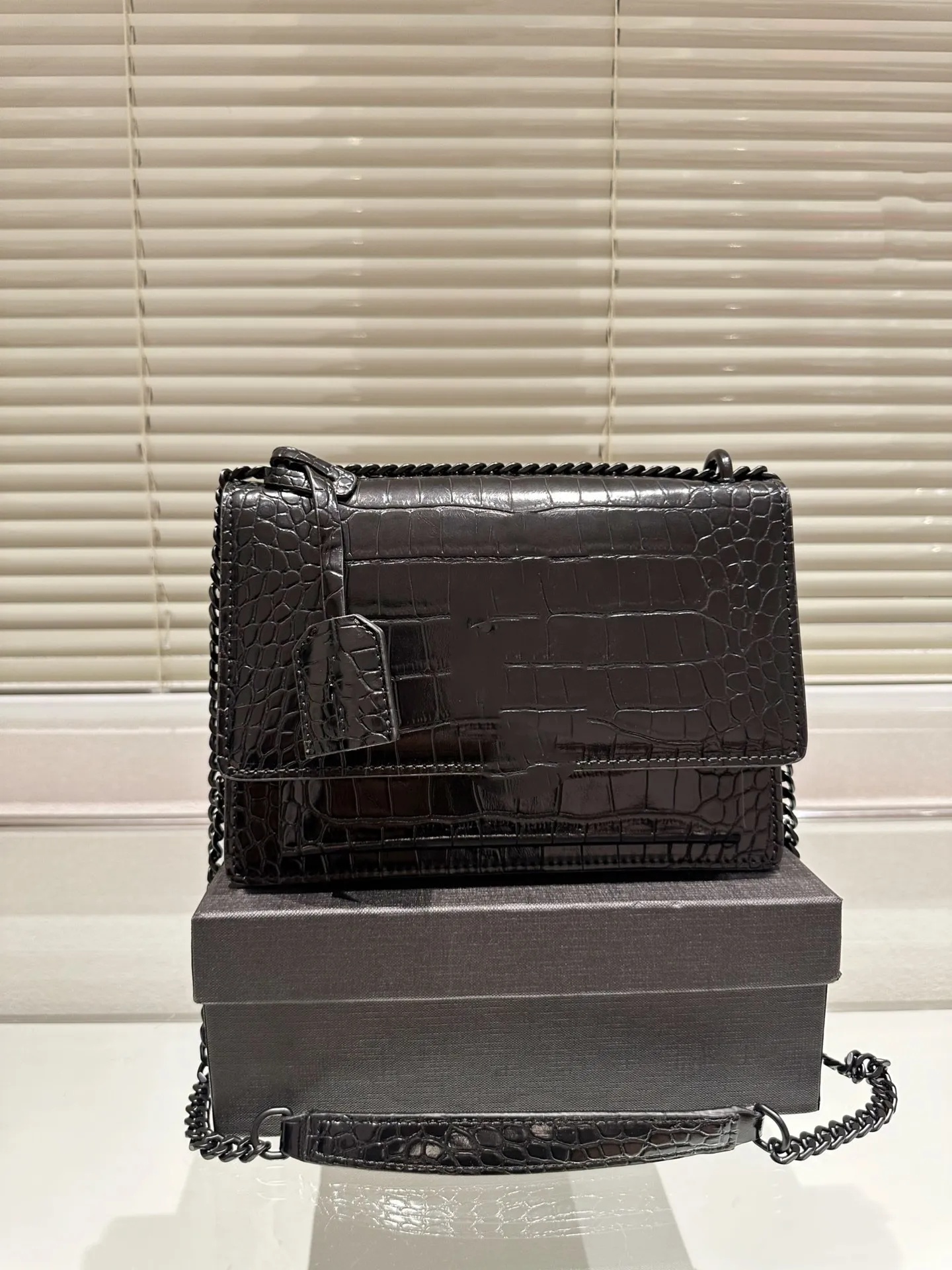 Women Classic crocodile skin sunset bag Fashion Shopping Satchels Shoulder Bags hobo handbag LOULOU chain crossbody messenger bags totes Luxury d-image-958035774