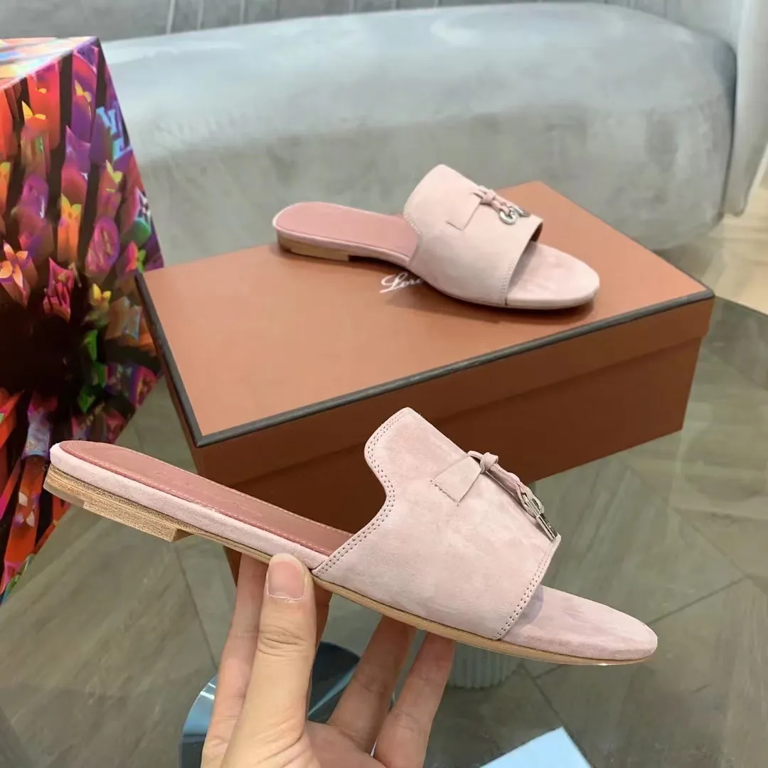 Designer slippers Pendant French sandals outside leather Muller half drag frosted flat fashion travel outdoor sandale sandals for women luxury