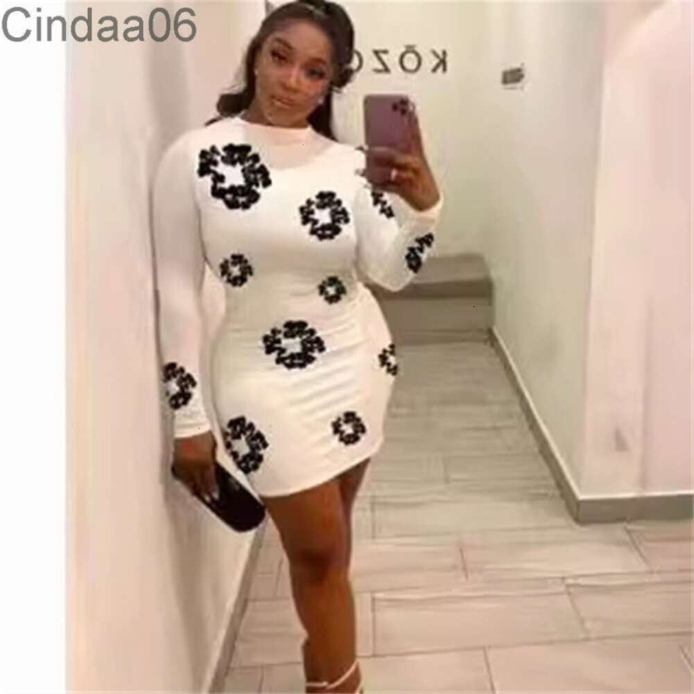 2024 Designer Dress Long Sleeved Buttocks Wrapped Sexy Slim Fit Dresses-image-582416281