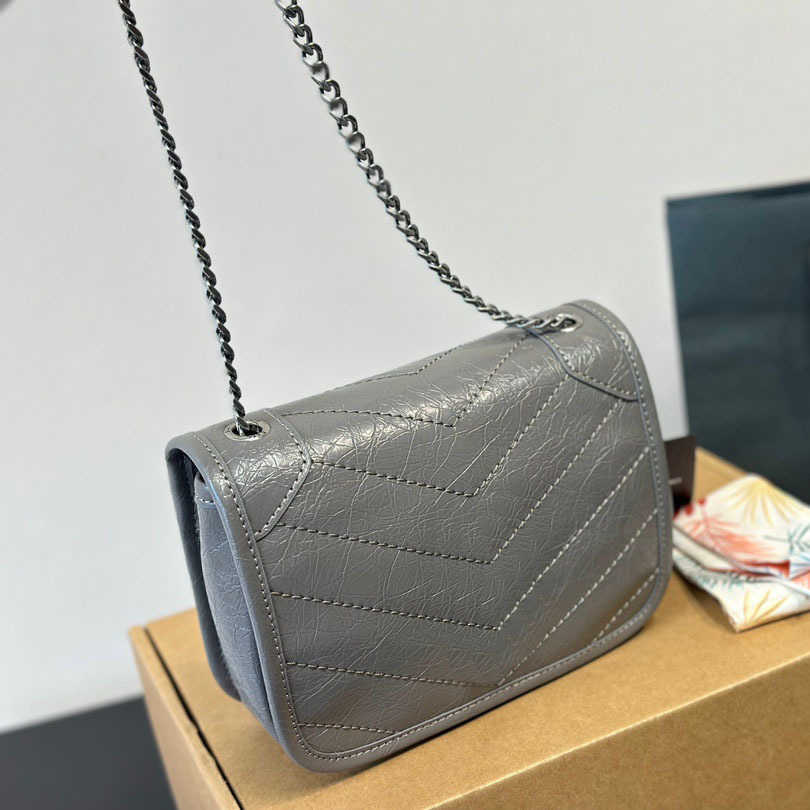 7a Mirror Quality Chain Designer Sac à bandoulière pour femmes Sac de luxe Mini Chain Sac de soirée Sac de cire de cire de vache fractée Sac d'ép
