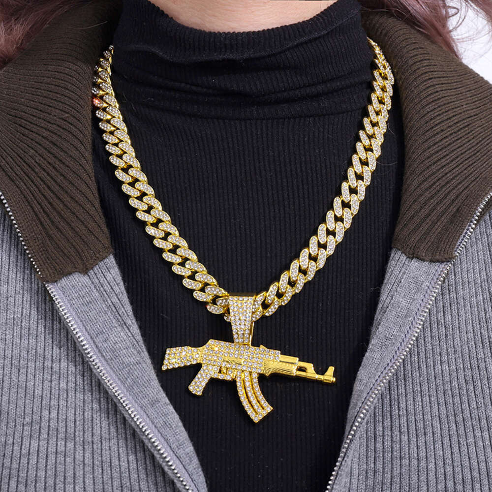 2024 new fashion game peripheral subhine gun cuban chain ak firearms necklace mens hip-hop rap sweater chain designers create holiday gift access-image-975210401