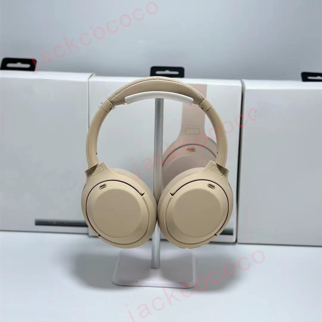 trend Sony WH-1000XM4 wireless headphones stereo bluetooth headsets foldable earphone animation showing earbuds wireless earbuds headphones noise-image-863816737
