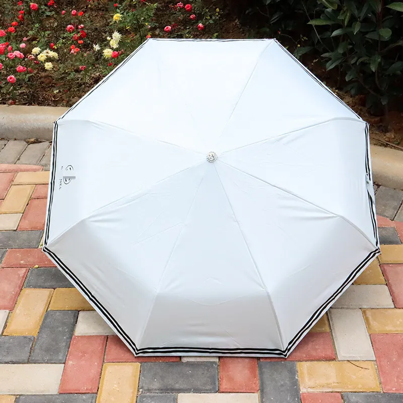 Designer Umbrella Sunscreen Snow Protection Black Rubber Umbrella Black and White Automatic Triple Fold Umbrella Gift Box K260224-image-1095330037