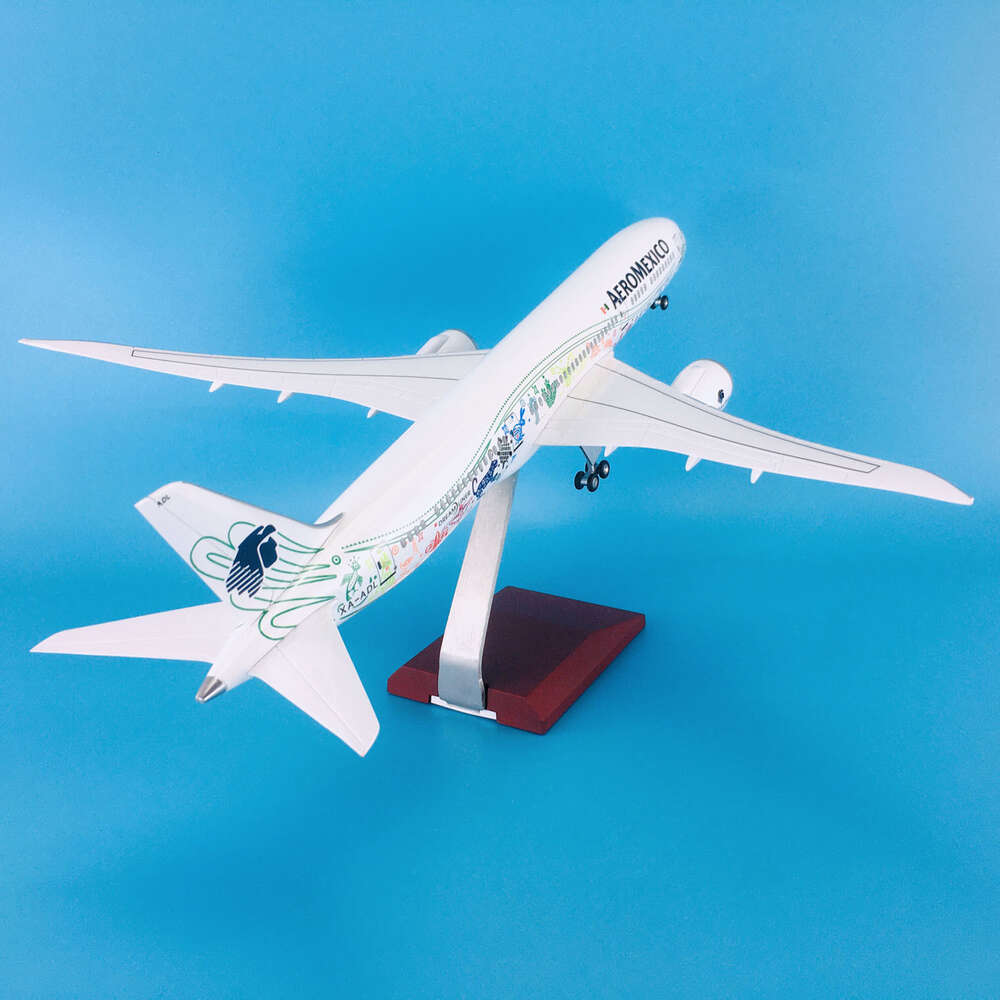 Material 1:130 41cm With Wheels Airplane Aircrafts Boeing B787-9 Aeromexico Quetzalcoatl Plane Model L260529-image-978311418
