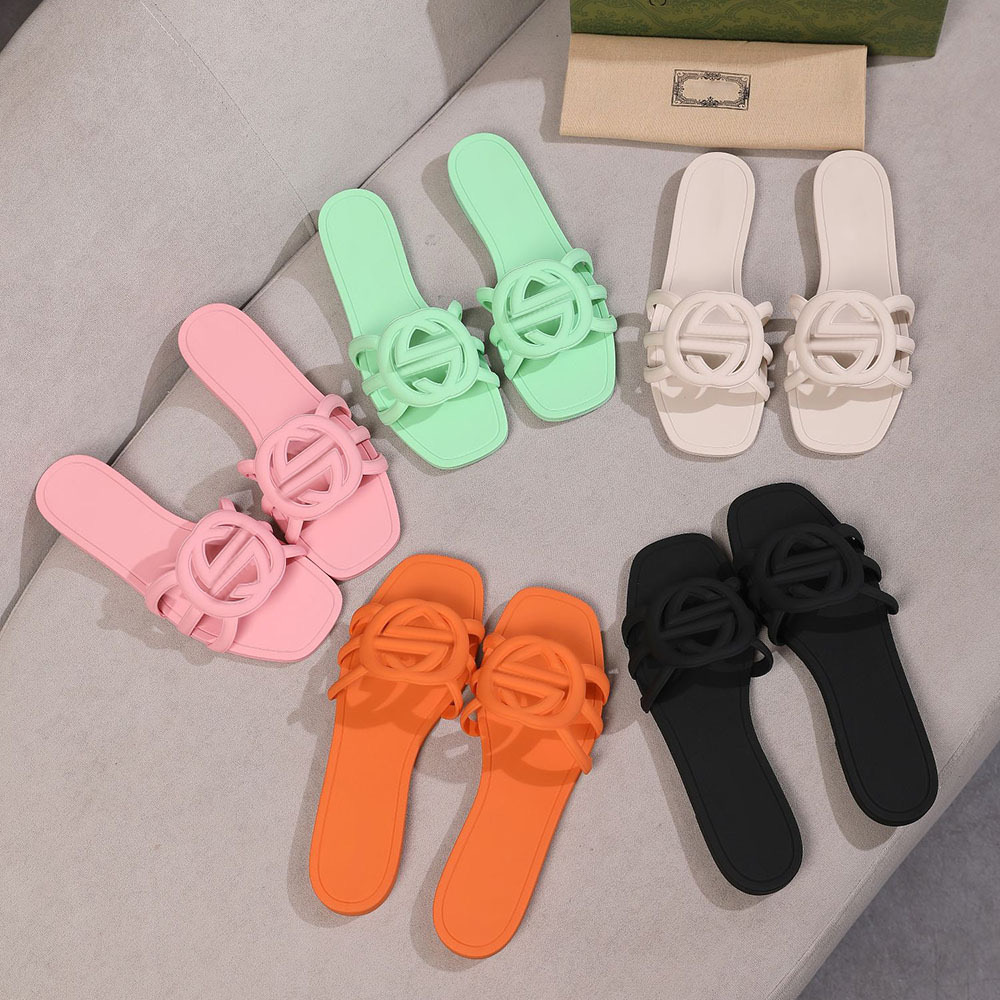Luxury Interlocking Rubber Slide Sandals Womens Designer Slippers Waterproof Flat Mules Summer Beach Sandal Jelly Script Slides Black White Green-image-978838537