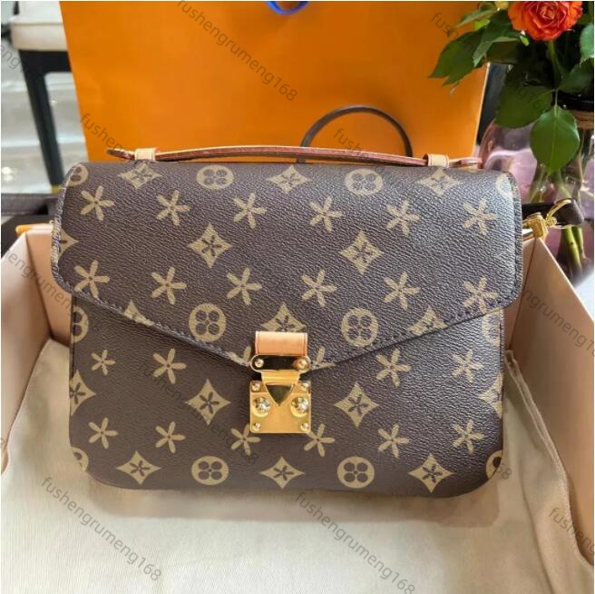 M44875 pochette bags top quality Designer bags Womens envelope hand bag travel clutch purses fashion Luxury leather shoulder bags mens brown flow-image-981595045