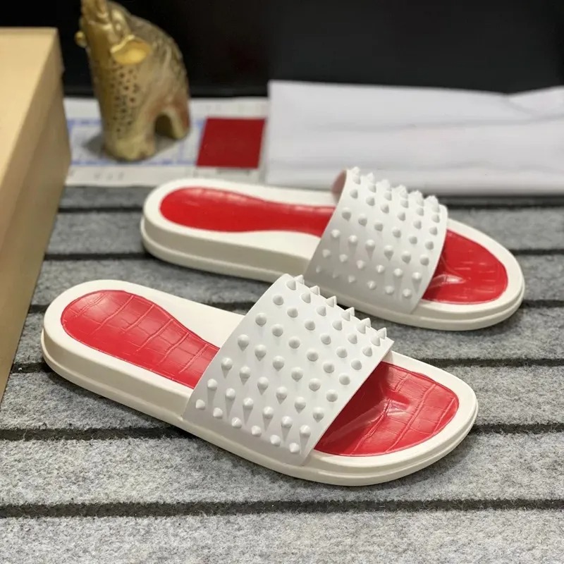 Mens Designer Sliders Slipper Plat Slide Sandal Plate-forme noire Mule Piscine Mousse Runner House Tongs Summer Beach Diapositives à fond épais