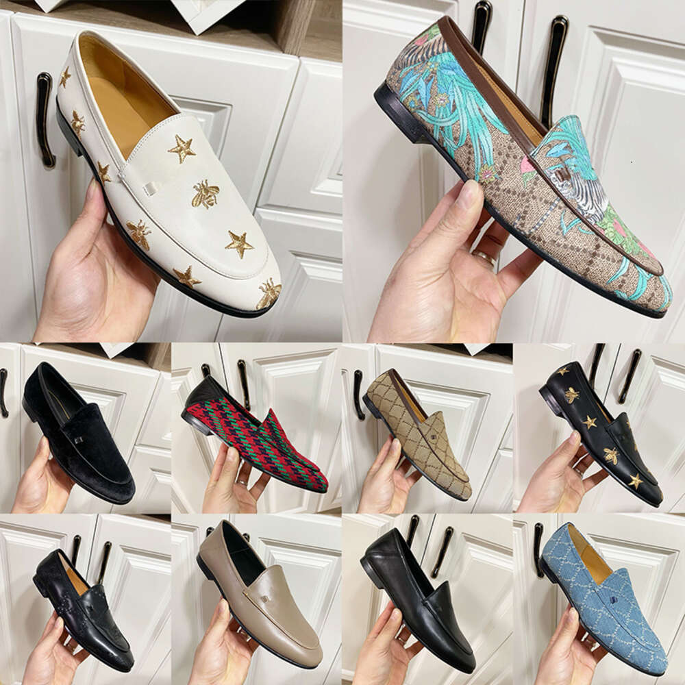 Leather Womens Loafers Casual Shoes Designer Men Mules Princetown Metal Chain Shoes Black Star Small Bee Sandals EU36-46 With Box 574-image-983170269