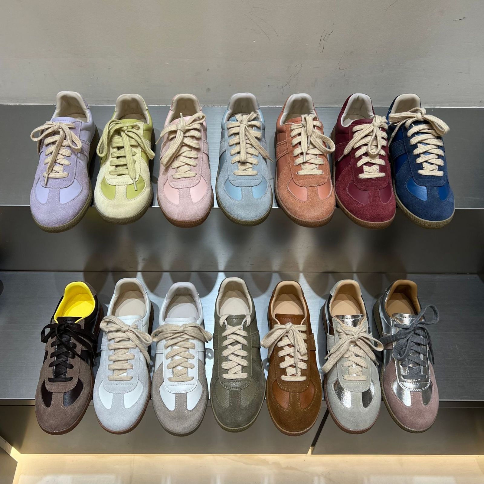 2024 Designer Shoes Cut Out Casual Shoes Casual Mens Trainers Orange White Skate Women Sneakers outdoor shoes Best quality good-image-983124337