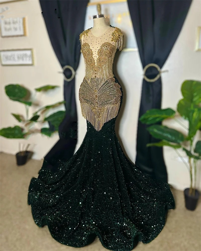 Diamants scintiaux Green Prom 2024 Pouqueurs en cristal en cristal paillettes Tassels Robe de soirée Robe de fête senior