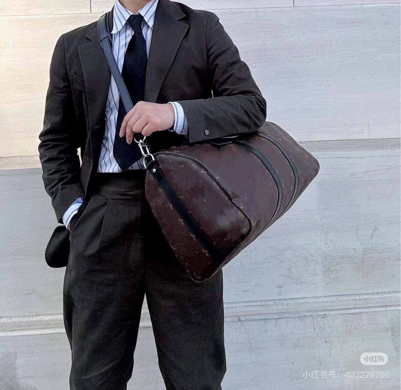 AAA designer duffel bag Large capacity embossed travel bag 50cm classic printed coating men&#039;s and women&#039;s fashion outdoor bag Canvas le-image-892675813