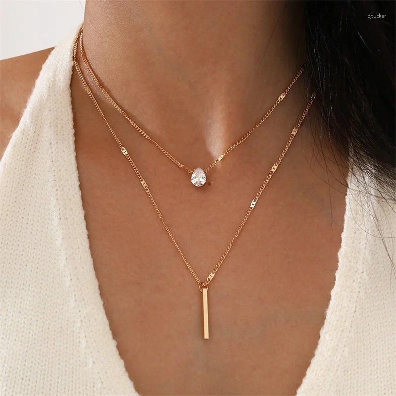 Colliers pendants Collier de couleur en or géométrique en cristal simple Ensemble pour les femmes Charms Fashion Square Righestone Femme Bijoux v