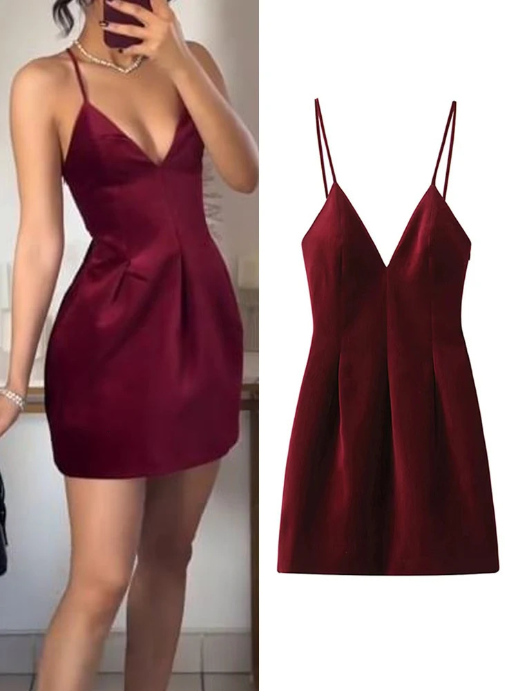 Retro red velvet camisole elegant sleeveless V neck backless mini dress womens A line Merry Christmas party vest 241205