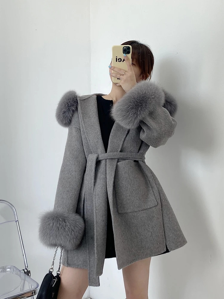 2024 Oversize Ladies Outerwear Real Fur Coat Winter Jacket Women Natural Collar Cuffs Hood Cashmere Wool Woolen 241203Z