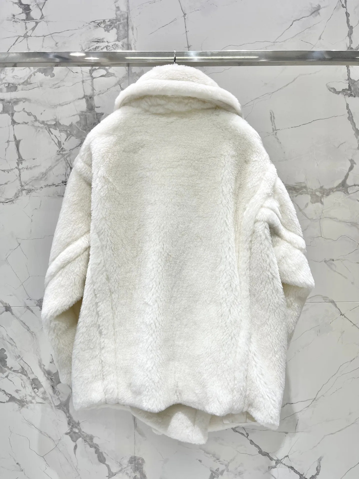 Womens suit collar alpaca wool short coat classic solid color teddy bear loose jacket for women 241203Z